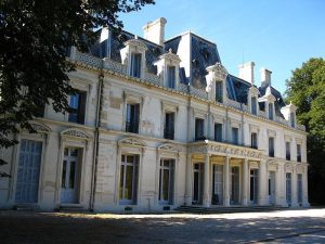 Façade avant du château du Piple à Boissy-Saint-Léger (94)